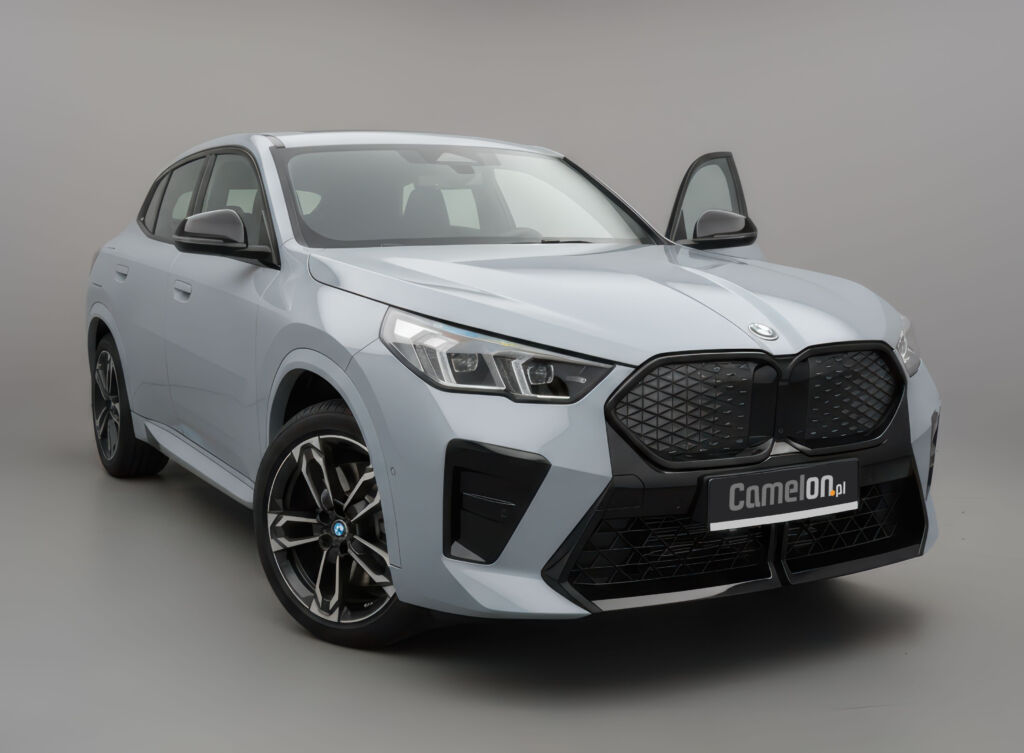 Camelon_BMW iX2f